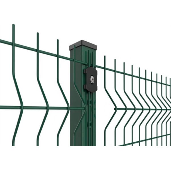 China Round Posts Welded Mesh Fencing Triangle Garden 1.5m Height factory