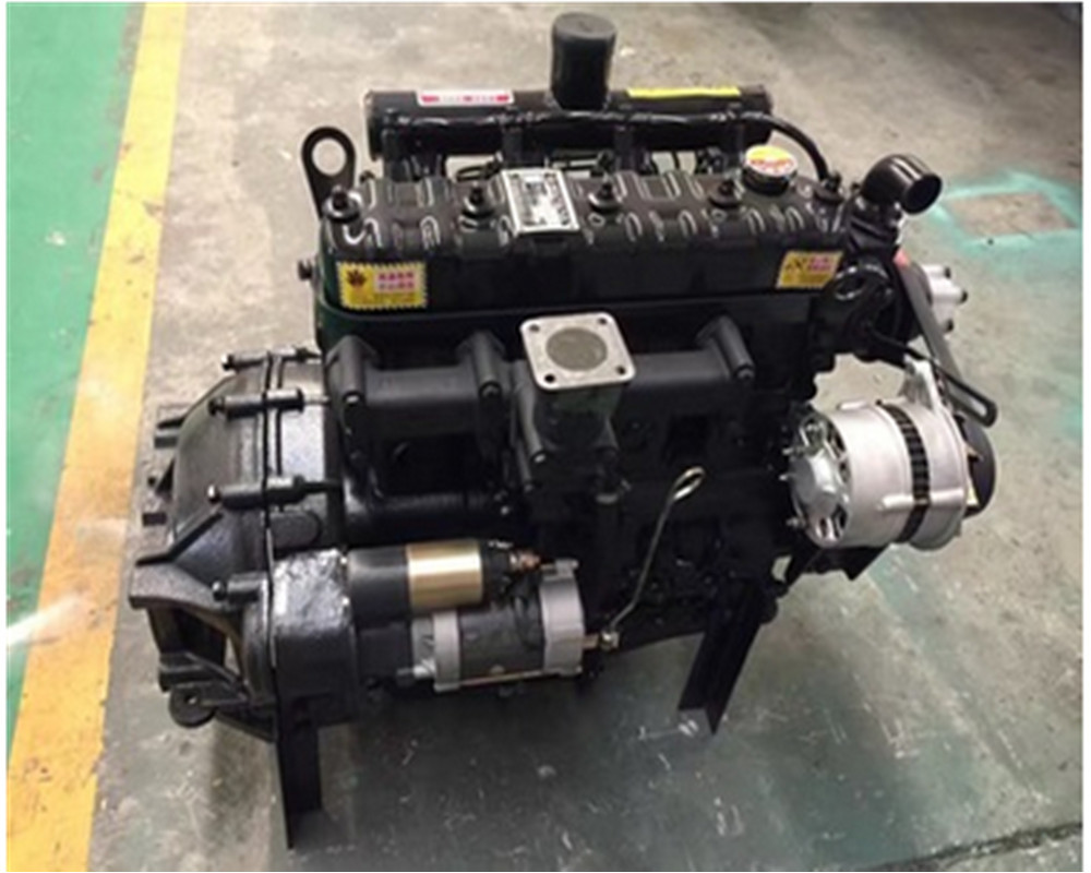 Machinery Spare Parts Kobelco Hyundai Doosan Mitsubishi S4K S6K Excavator Engine Service