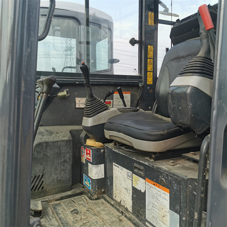 Original Hydraulic Cylinder Komatsu PC40 Crawler Excavator with 1.9m3 Bucket Capacity