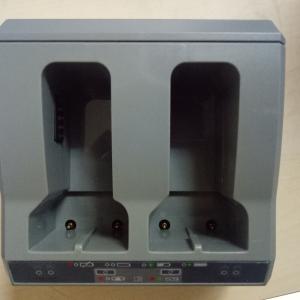 China Dual Gps Power Charger for R10 , Trimble S6 Total Station Battery Charger factory