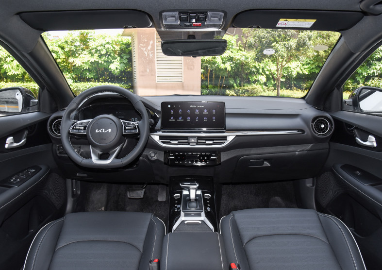 2023 KIA K3 1.5L CVT 115HP L4( 1.4T DCT 140HP L4) 4 Door 5 Seats Compact Sedan Car