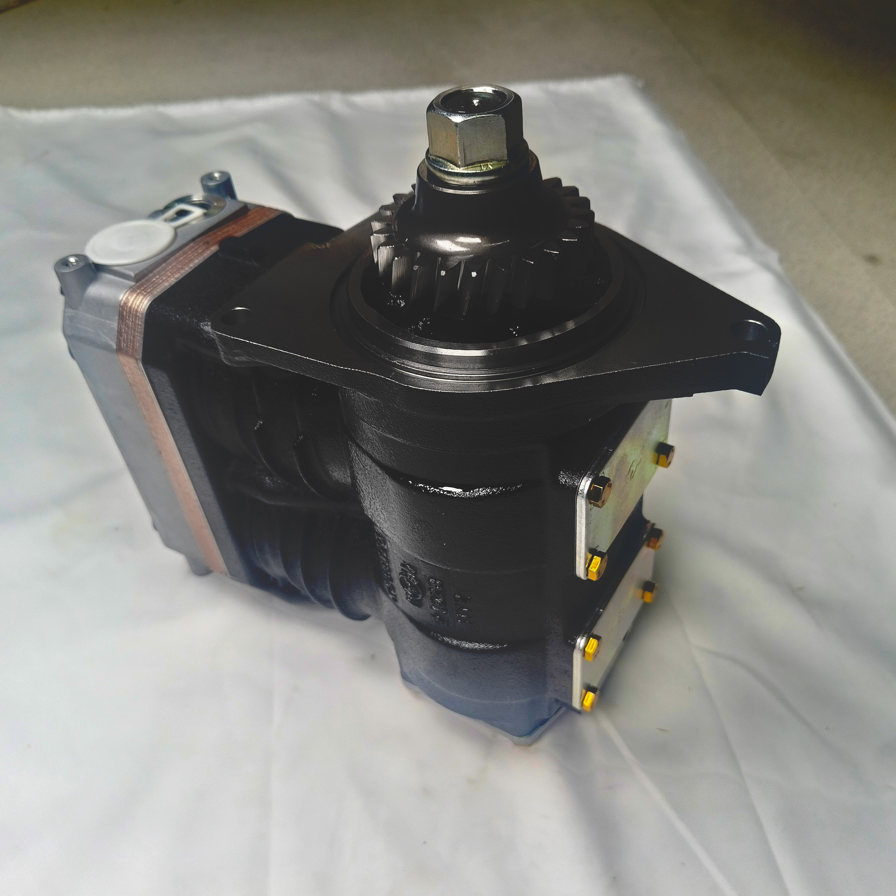 Weichai K007025 Air Compressor Assembly CY-7 100040688 4460CC for Replacement/Repair