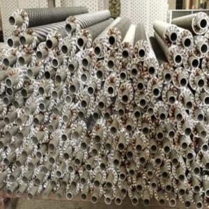 China Corrosion Resistant Longitudinal Finned Round Tube with Threaded Ends factory
