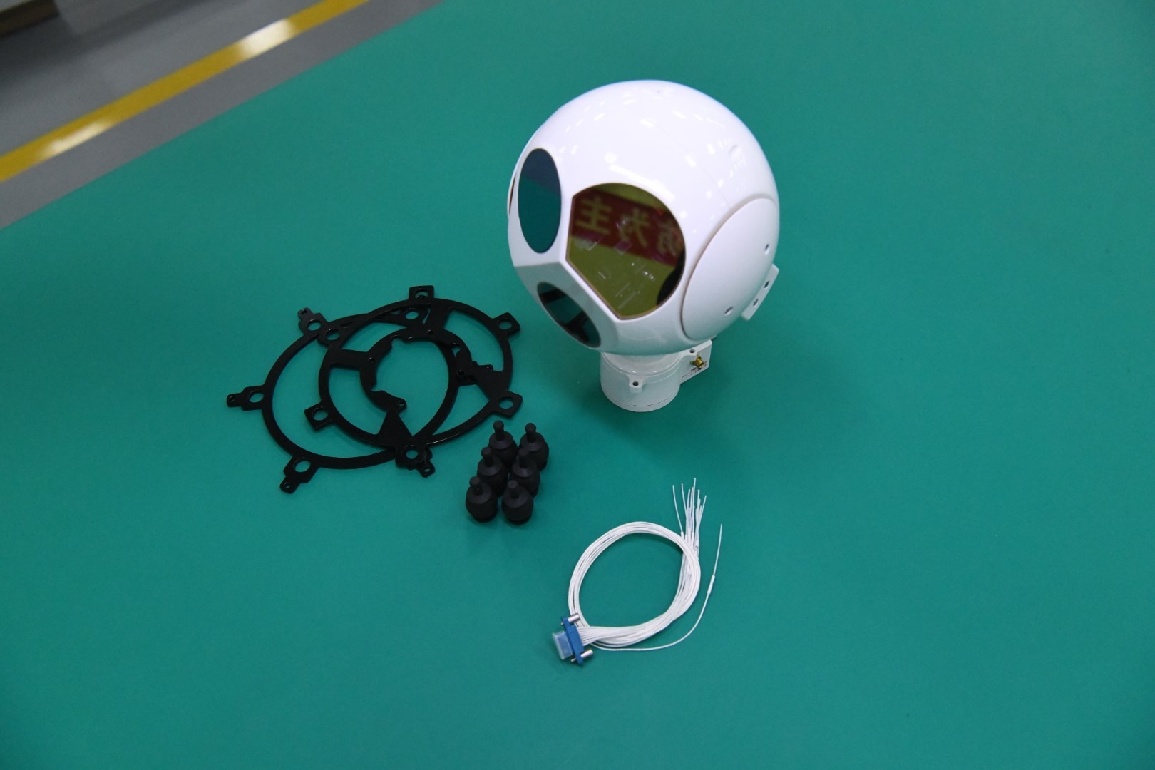 1.1kg Three Axis IR EO Sensor UAV Gimbal Camera with Laser Ranging Function