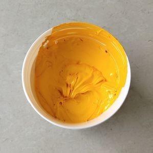 China SC-3100 Yellow Silicone Fabric Stamp Ink Silk Screen Printing Press factory