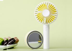China Natural Wind Flexible USB Mini Cooling Fan Non Toxic Material Brushless Motor Design factory