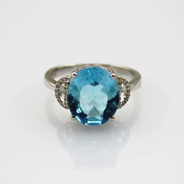 Fashion Jewelry Oval Blue Topaz Cubic Zirconia Sterling Silver Ring (R239)