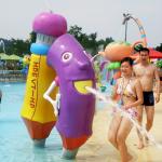 Kids And Adults Water Park Equipment Spray Aqua Play Structure 3~5 Persons for