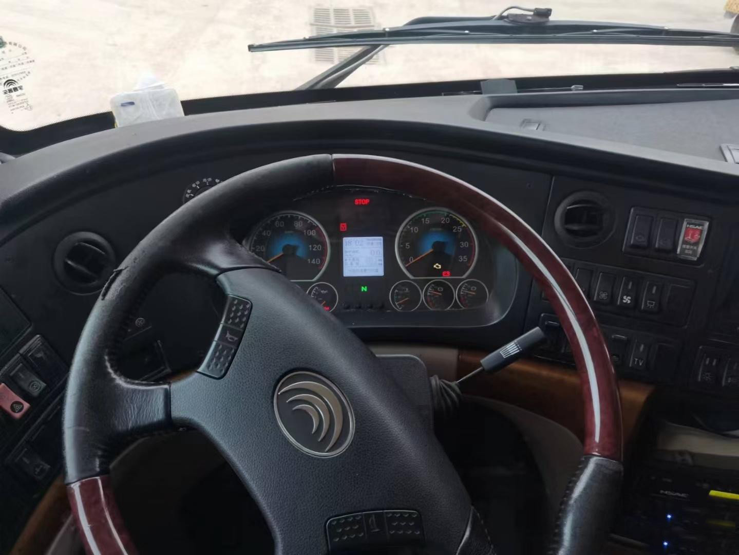 luxury coach bus used yutong 47 seats passenger transportation bus second hand bus for sale