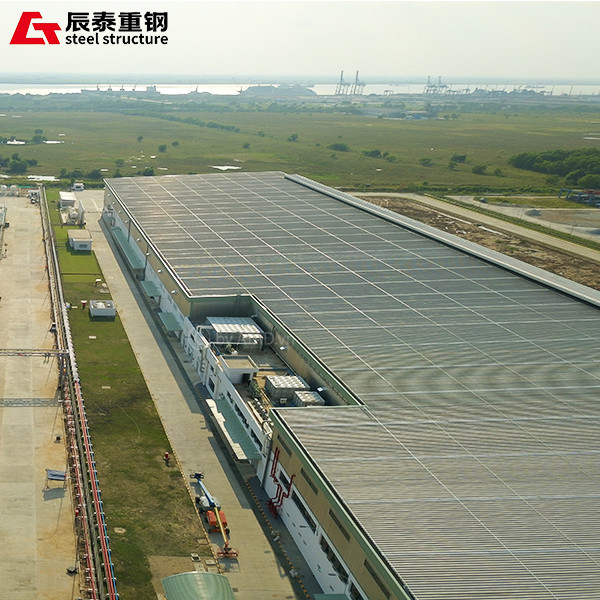 China Wide Span Prefab Steel Frame Building Construction Weatherproof factory