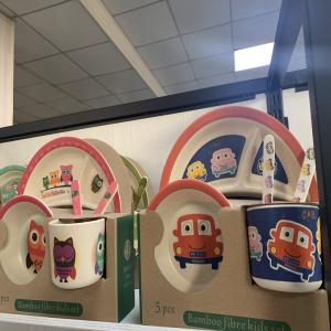 China Dishwasher Safe Melamine Tableware Sets Stain Resistant factory