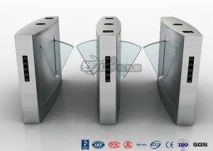 China Retractable Flap Barrier System , Pedestrian Barrier Gate One Year Warranty factory