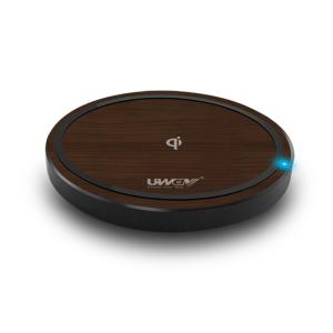 China Qi 7.5W 12 Volt Wireless Charger pad Compatible For IPhone Devices factory