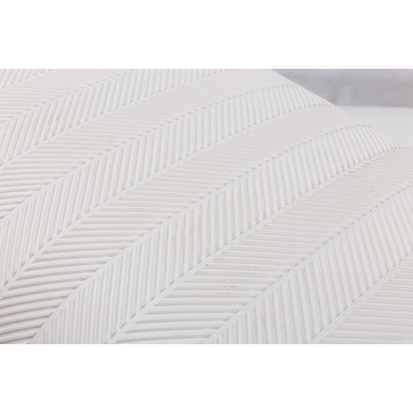 Herringbone conveyor belt