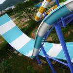 Customized Size Water Park Equipment Fiberglass Large Boomerango Water Slide