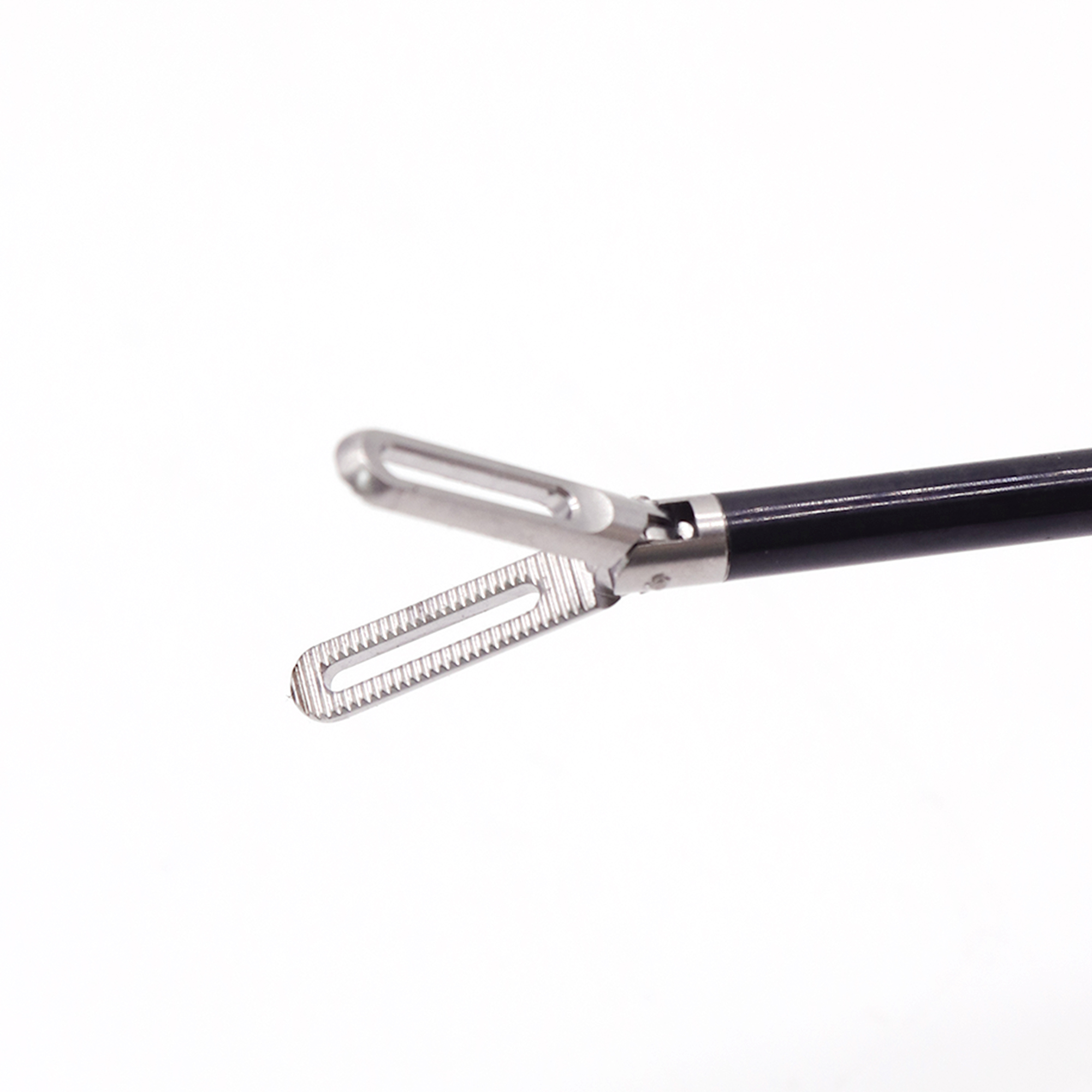 Smooth Steel Wanhe 5mm Reusable Laparoscopic Atraumatic Forceps with CE Certification