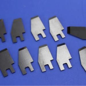 China Precision Customized Compact Carbide Knife for Handbag Manufacturing Industry factory