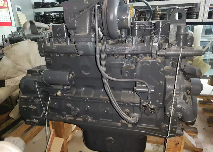 6D102E-2 Komatsu Used Engine Assembly Diesel for Excavator PC200-7