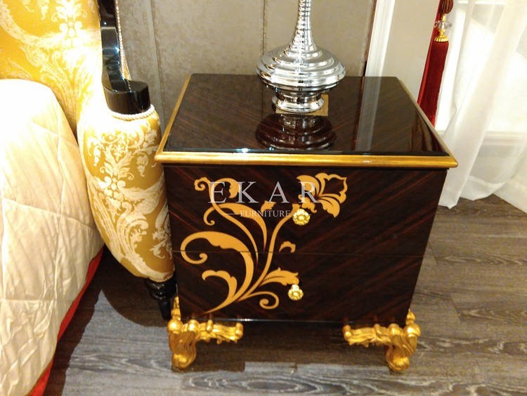 Minimalist Design Side Table French Bedside Stande Table With Curved Legs TB-023
