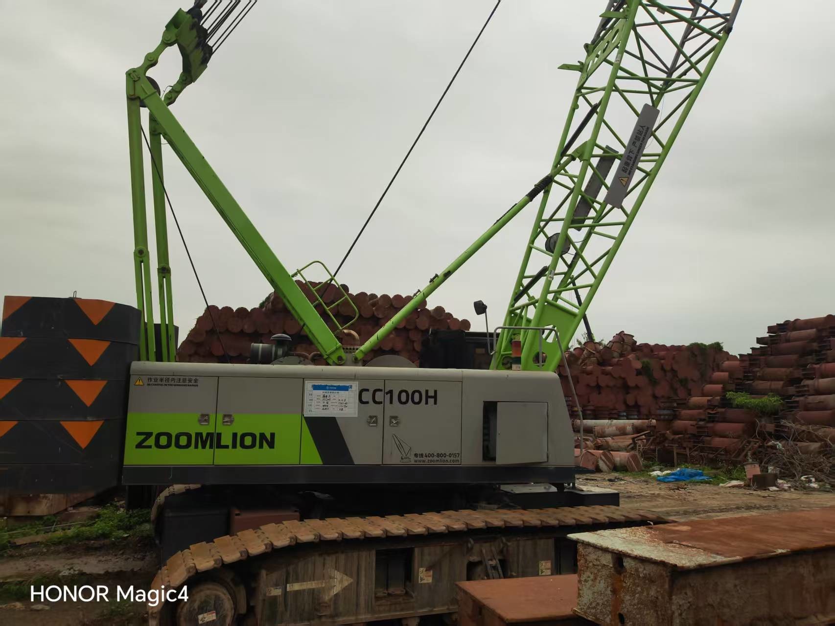 Energy Efficient 85Ton ZCC850V Lattice Boom Crane Safe Operation at Maximum Lifting Height 46m