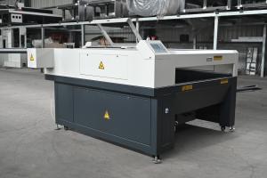 China High Accuracy CO2 Laser Cutting Machine 1300mm X 1300mm Mitsubishi Servo factory