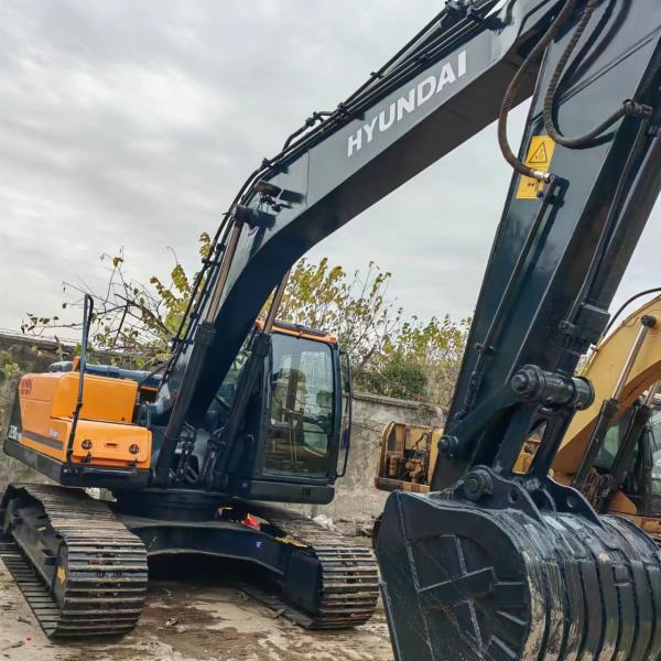 Affordable Used Hyundai Excavator 220LC-9S 136KW Engine Power 22100kg Operating
