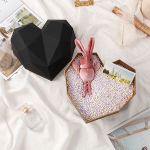 Custom 3D Heart Rigid Gift Box with Recyclable Paperboard