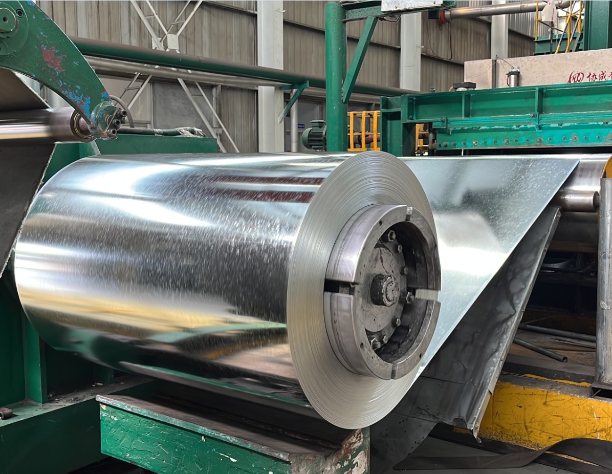 SGCC/Dx51d+Z Cold Rolled Gi Coil G90 Z275 Hot Dipped Galvanized Steel Coil Standard Sea-Worthy Packing