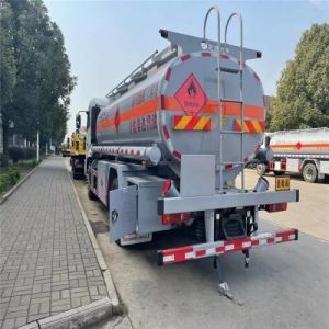 Powerful CIMC Tank Truck with Engine Capacity 8L and Horsepower 450hp