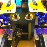 32 Inch Luxury Outrun Car Racing Game Machine Coin Op Easy Maintenance