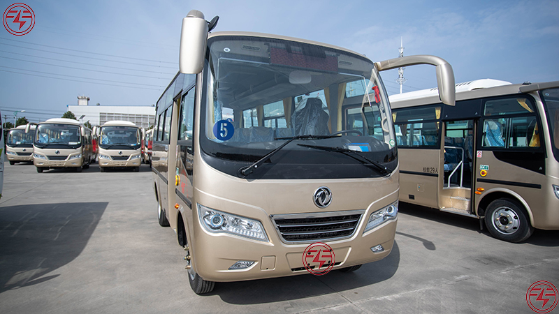 2022 Dongfeng 19seat Diesel Luxury Passenger Bus with Manual Transmission 3020 mm