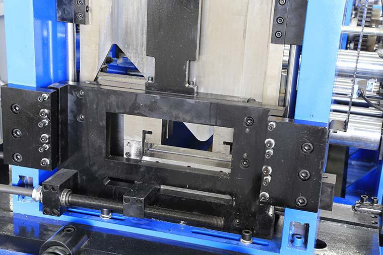 Shaft 95mm Thickness 1.0mm C Purlin Roll Forming Machine