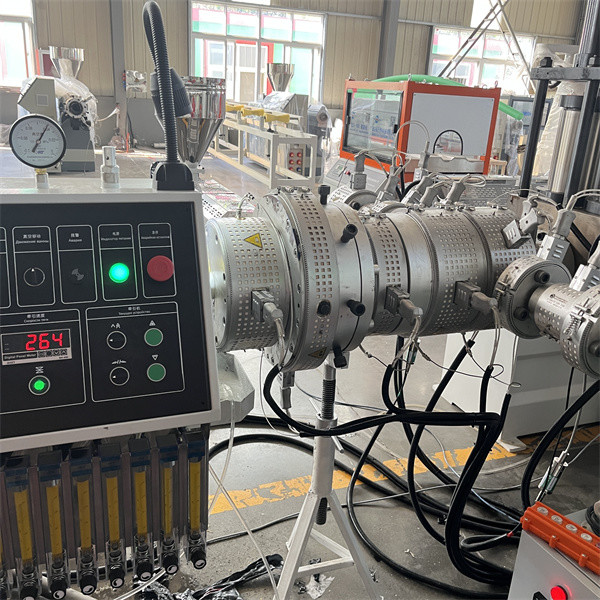 Gas Water Supply Pipe Extrusion Machine Single Screw Extruder PPH Pipe Three Layers Line