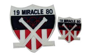 China Backed Glue Custom Embroidered Patches Sewing and Embroiedery Logo factory