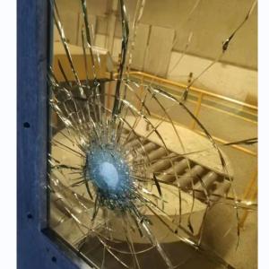 China Laminated Bulletproof Tempered Glass Extremely High Safety for airplanes factory
