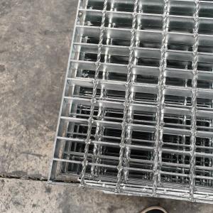 China 7mm Wire Pitch Anti Slippery Grating For Oil And Gas Industry factory
