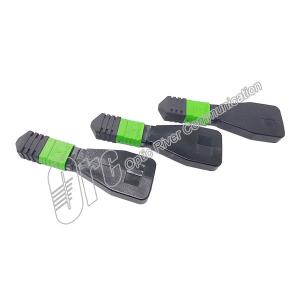 China MPO Single Mode Fiber Optic Cable 12 Cores G652D With Green House factory