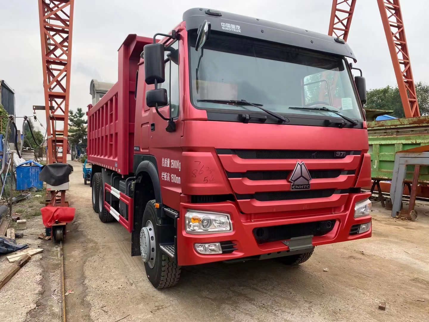 Classic Edition HOWO V7 Heavy-Duty 6X4 Dump Truck with Driving type 6*4 and Maximum Torque Nm 1500-2000Nm