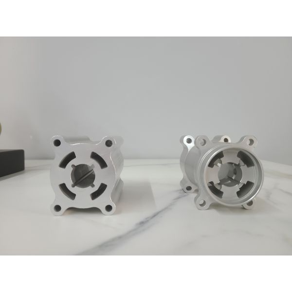 China UGA  Energy Equipment Alloy 6061 Anodizing Aluminum Alloy Profile 300mm factory