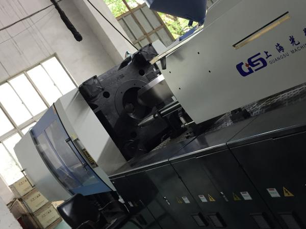 China 18.1kW Plastic Hanger Making Machine / Hydraulic Injection Moulding Machine factory