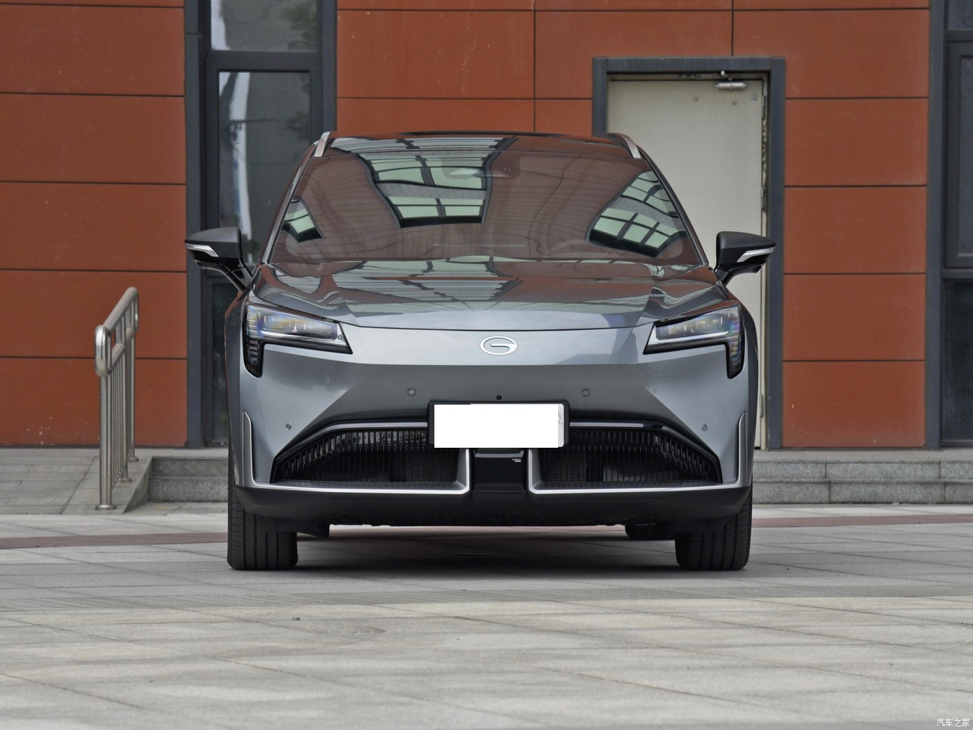 2024 AION LX PLUS 80 Zhizun Edition Auto Drive Electric Vehicle Ternary Lithium Battery and 180kW Total Motor Power