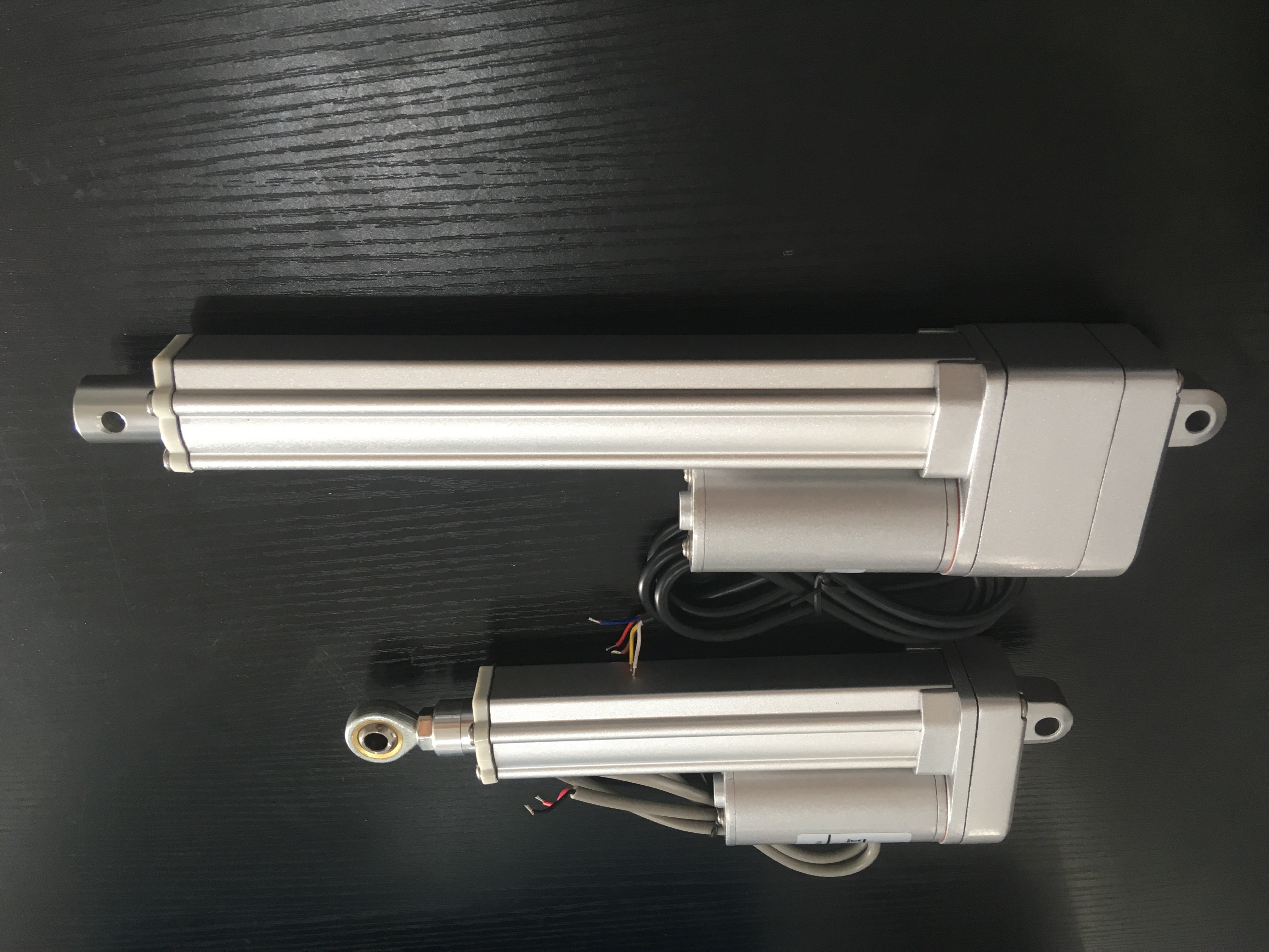 Pound Linear Drives Remote Controller Electric Linear Rod Actuator With Mounting Bracket