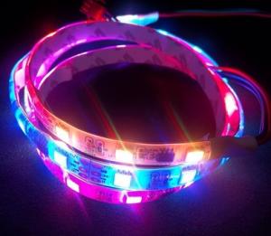 China Digital led strip light DC5V addressable WS2811 factory
