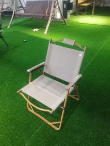 China Foldable Luxury Executive Office Chair PU Reclining Executive Chair With Footrest factory