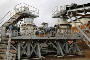 China Feeding 100mm High Efficiency Basalt Mining Crushing Machine factory