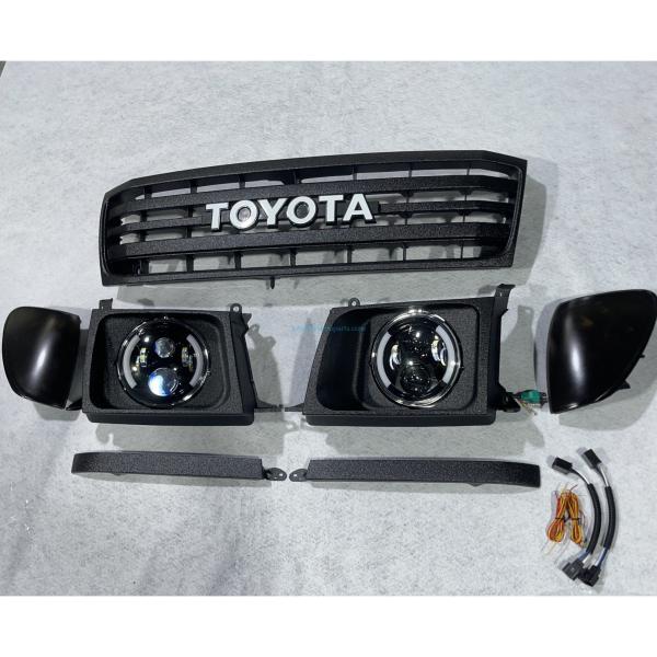 5311190A06 Toyota Land Cruise FJ62 Front Grille 1.5kg Black / White / Chrome