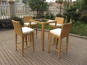 China Hand-Woven Brown / White Resin Wicker Bar Set For Outdoor Garden factory