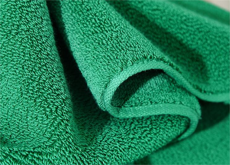 Fresh and Simple Hand Towel Made of Soft Woven Cotton Perfect for Couples Square Shape
