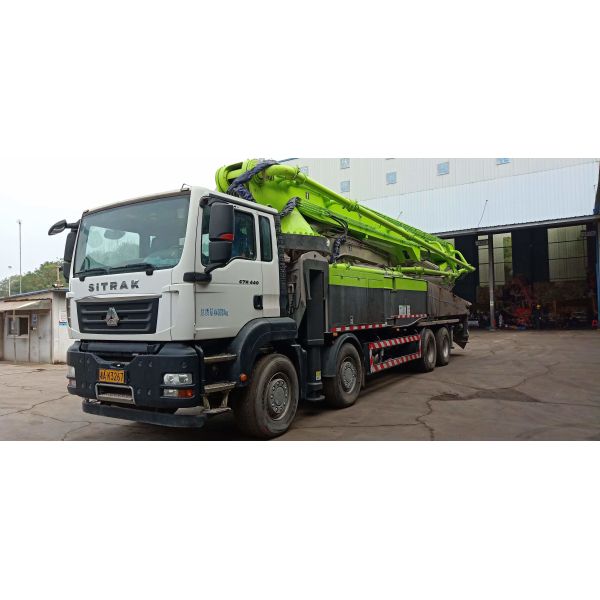 China Diesel Powered Refurbished Concrete Pump Truck Four Axles RoHS factory