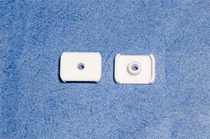 China Hot Press Molding Alumina Custom Ceramic Parts Contact Isolator Hat factory